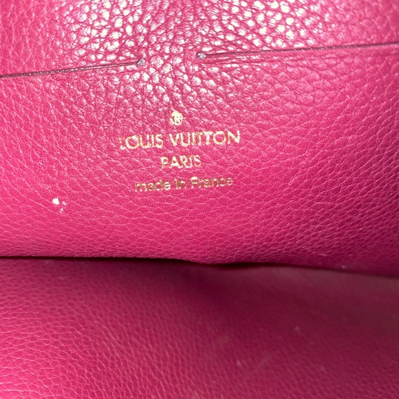 ❌❌SOLD OUT❌❌ Vuitton monogram Pallas wristlet - Picture 7 of 8